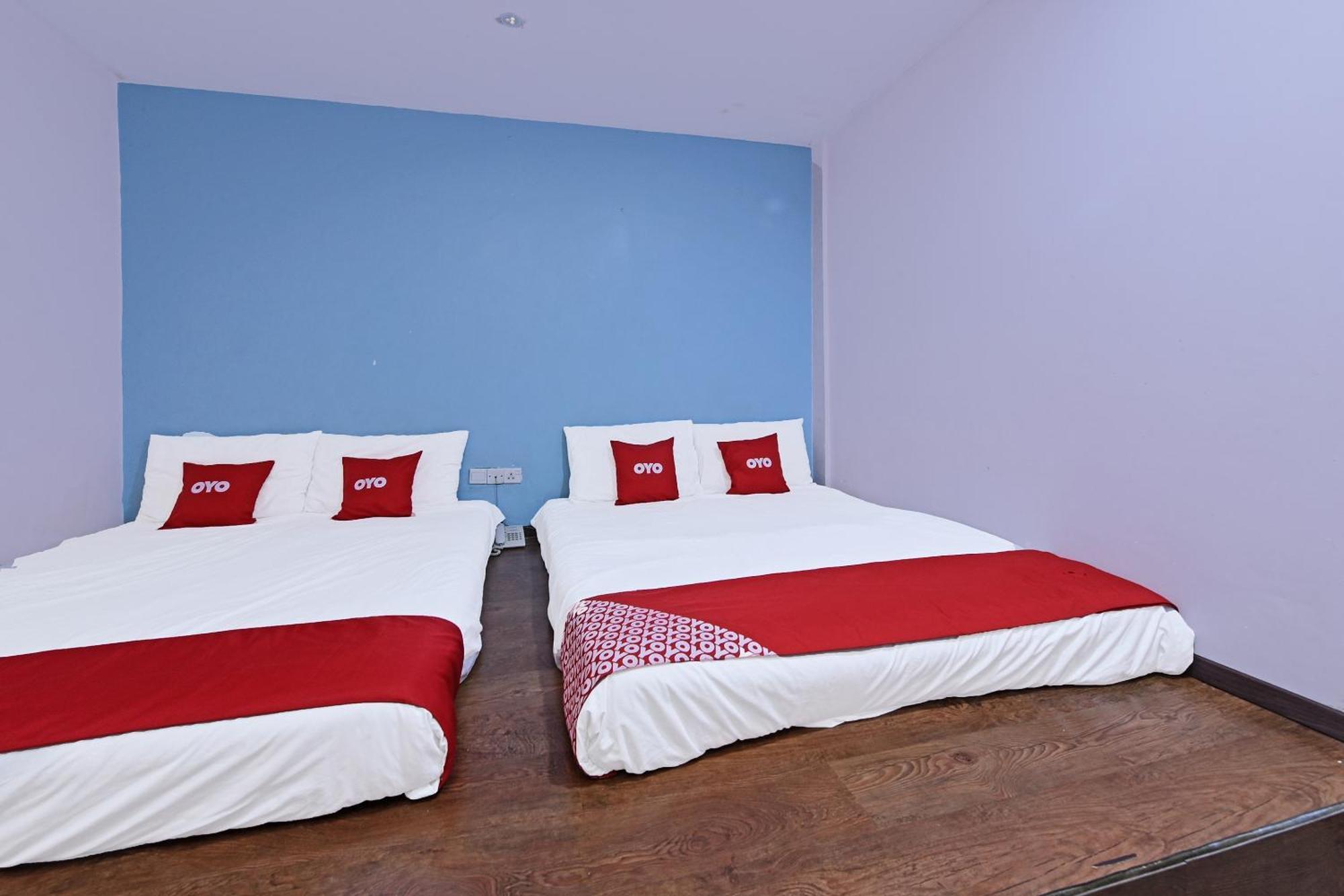 Super Oyo 992 Orange Hotel Kuala Pilah Esterno foto