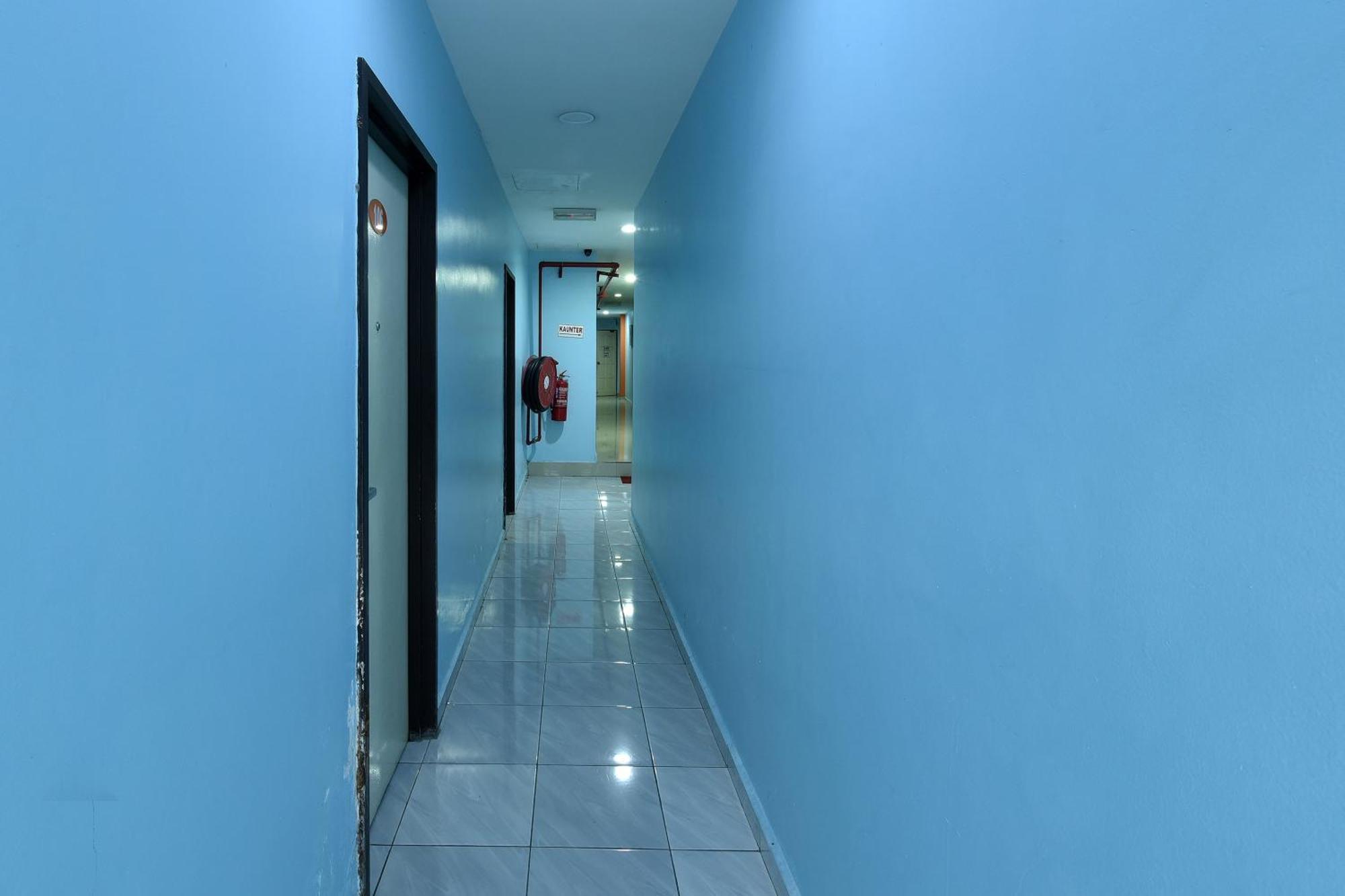 Super Oyo 992 Orange Hotel Kuala Pilah Esterno foto